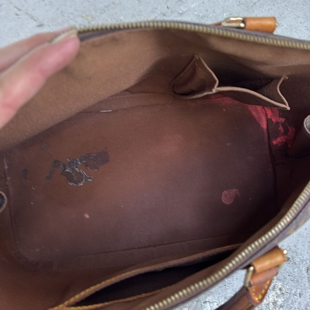 Louis Vuitton Alma bag - Picture 6 of 9